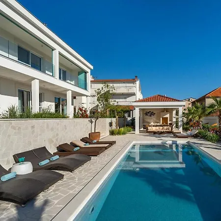 Due Holiday home