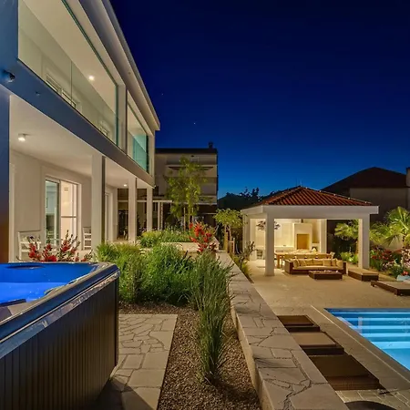 Due Holiday home *